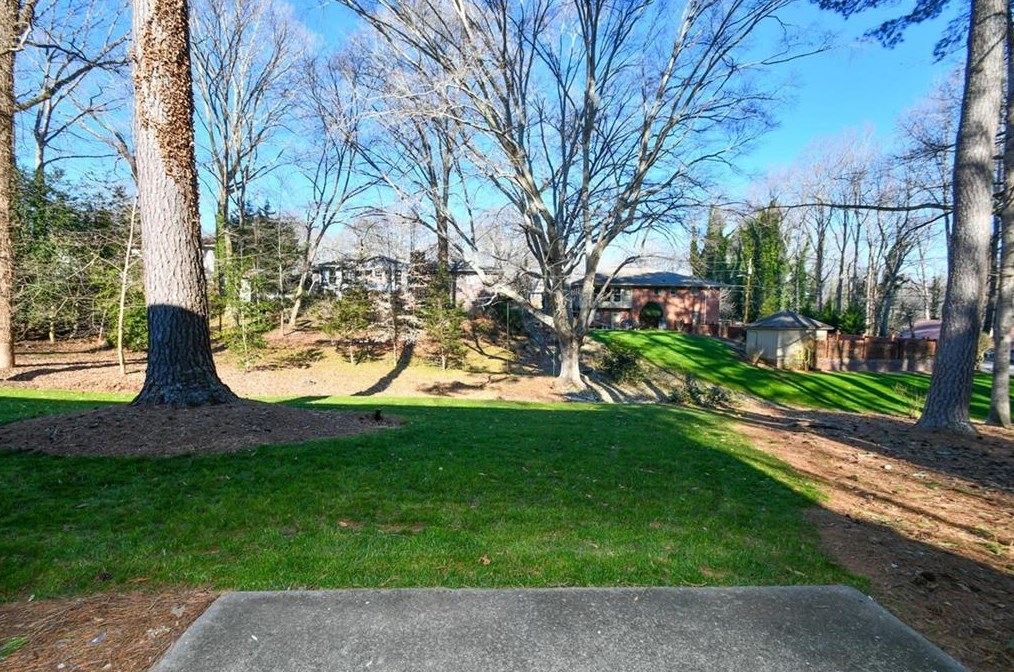 1505 Robinhood Trl, Gainesville GA  30501-2427 exterior