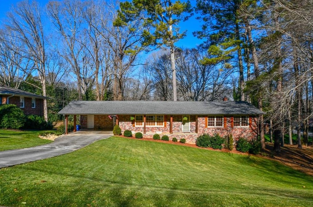 1505 Robinhood Trl, Gainesville GA  30501-2427 exterior