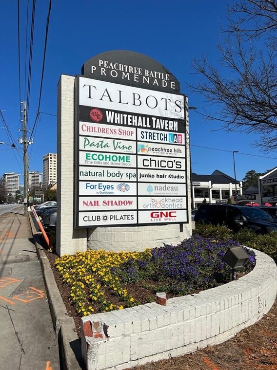 1 Peachtree Battle Ave, Atlanta GA  30305-4109 exterior