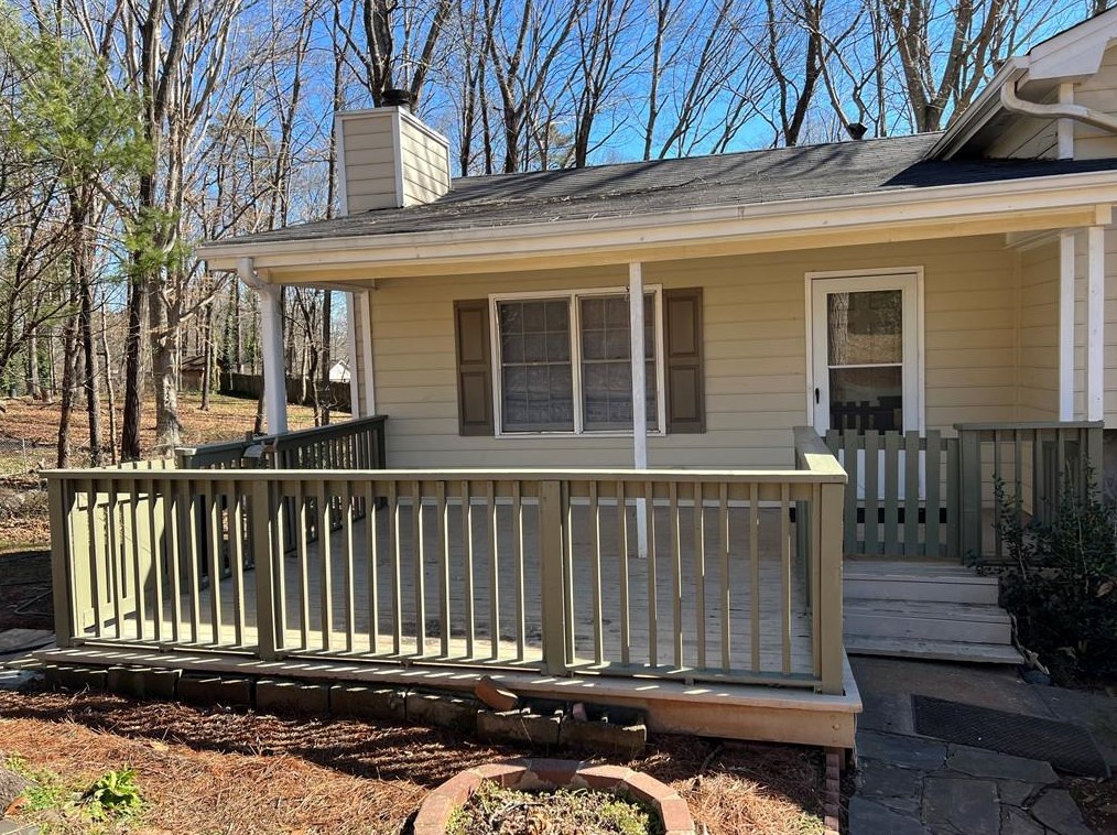 474 Russell Ridge Dr, Lawrenceville, GA 30043-4329