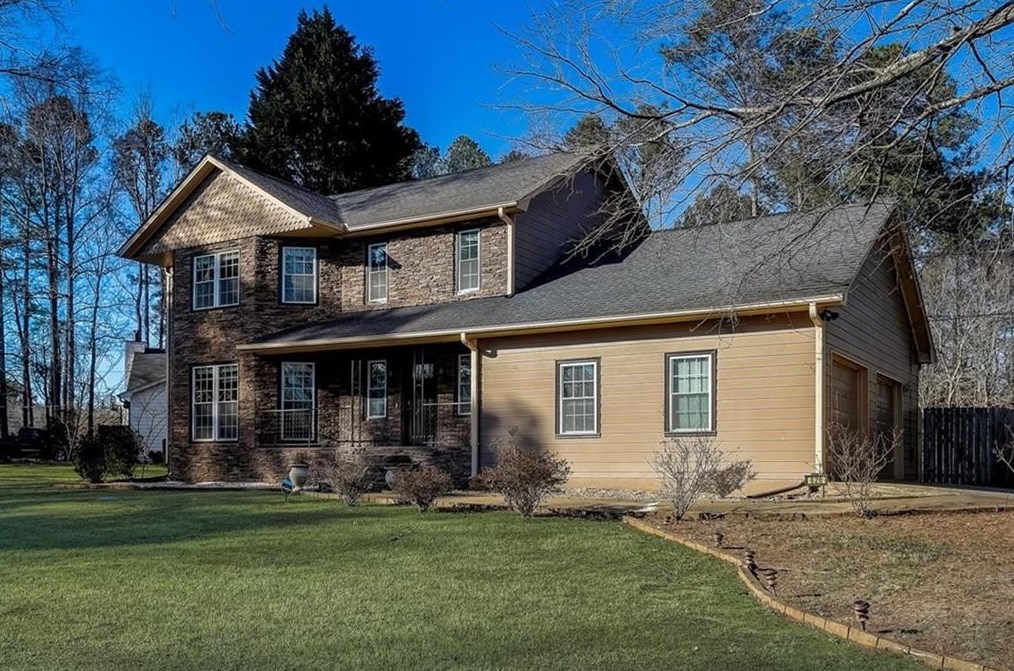 620 Spring Forest Dr, Lawrenceville GA  30043-2460 exterior