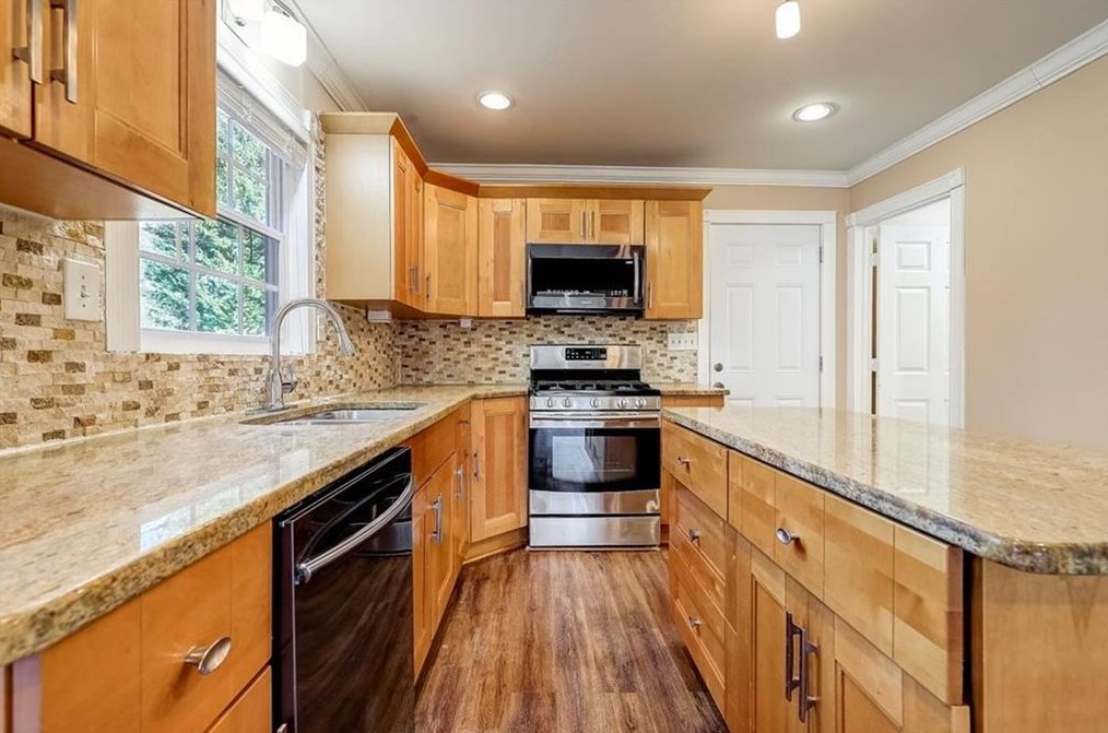 620 Spring Forest Dr, Lawrenceville GA  30043-2460 exterior