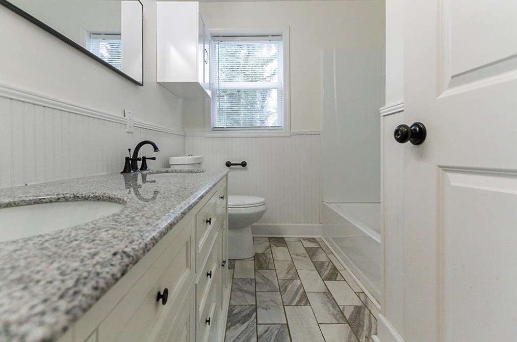 1866 Glendale Dr, Decatur GA  30032-4903 exterior