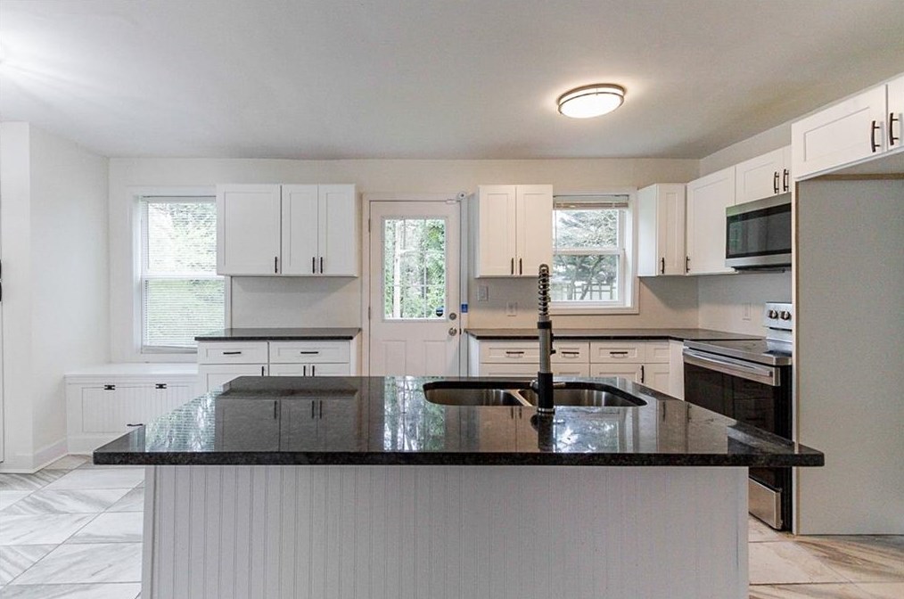 1866 Glendale Dr, Decatur GA  30032-4903 exterior