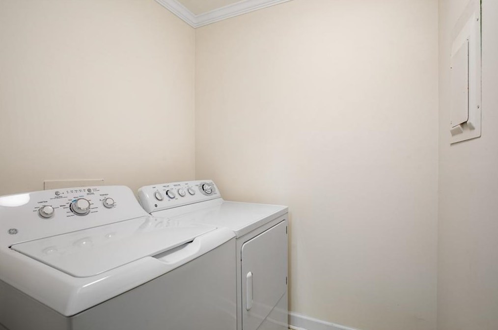 1101 Wingate Way, Atlanta GA  30350-4965 exterior