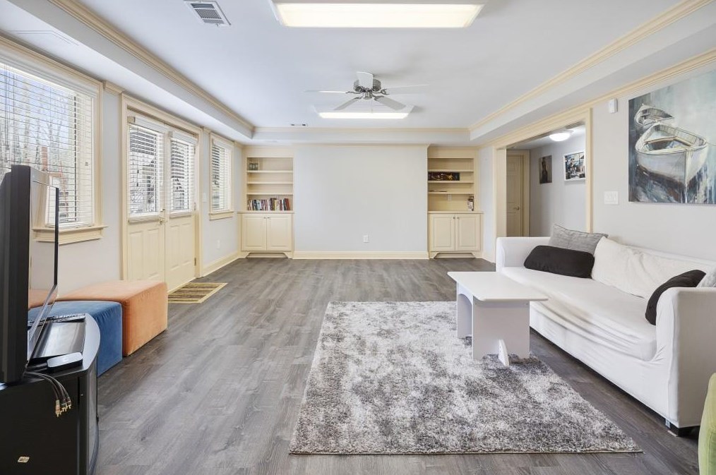 1325 Smt Rd, Alpharetta GA 30004-3528 exterior