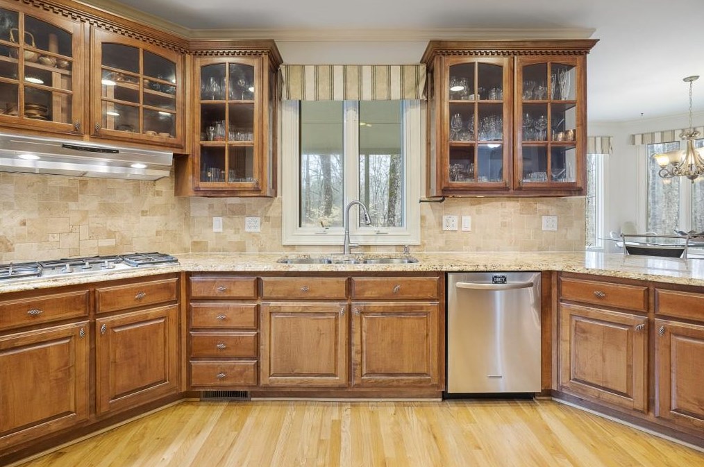 1325 Smt Rd, Alpharetta GA 30004-3528 exterior