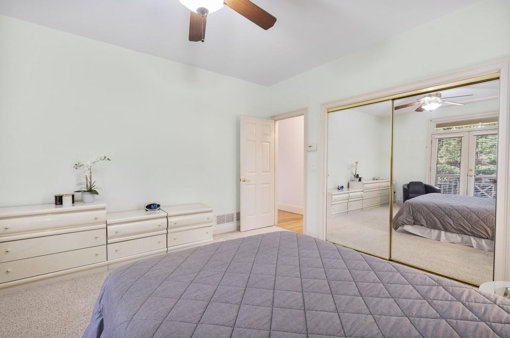 1325 Smt Rd, Alpharetta GA 30004-3528 exterior