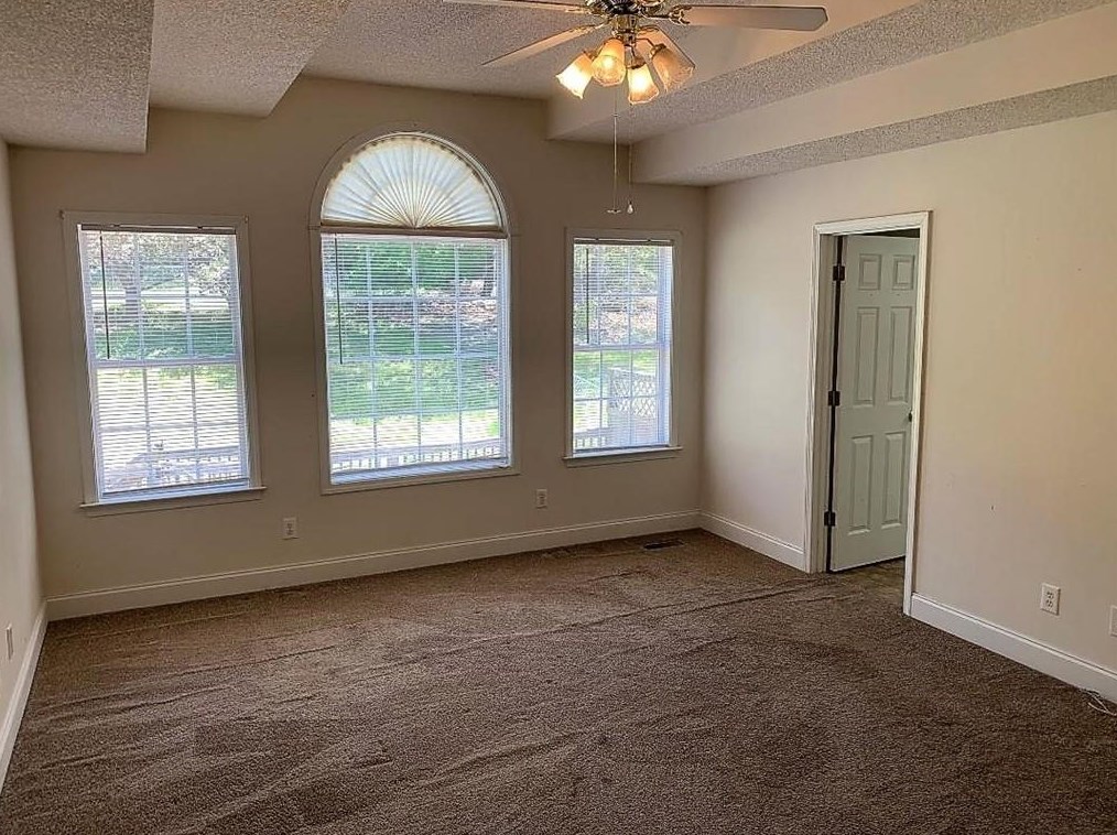 297 Orch Way, Calhoun GA 30701-4585 exterior