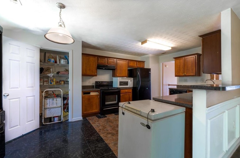 4945 Wexford Trl, Atlanta GA  30349-2478 exterior