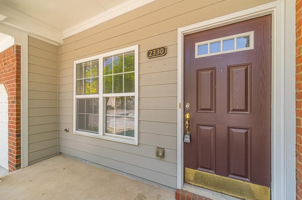 2330 Suwanee Pointe Dr, Lawrenceville, GA 30043-1330