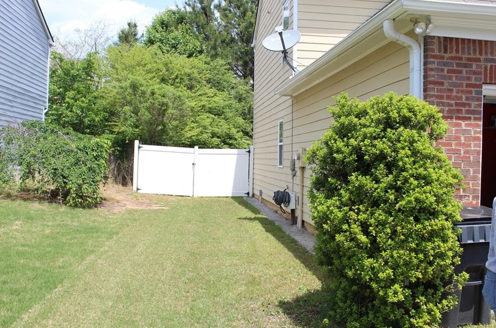 236 Laurelton Cir, Lawrenceville, GA 30044-7743