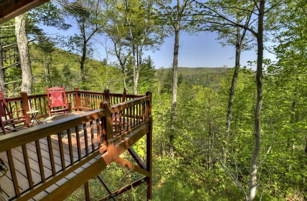550 Bell Camp Rd, Blue Ridge, GA 30513-5563