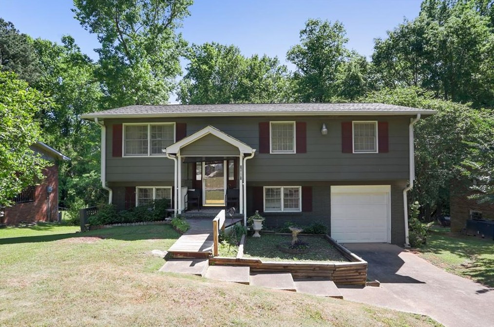 10552 Eagle Dr, Jonesboro, GA 30238-6614