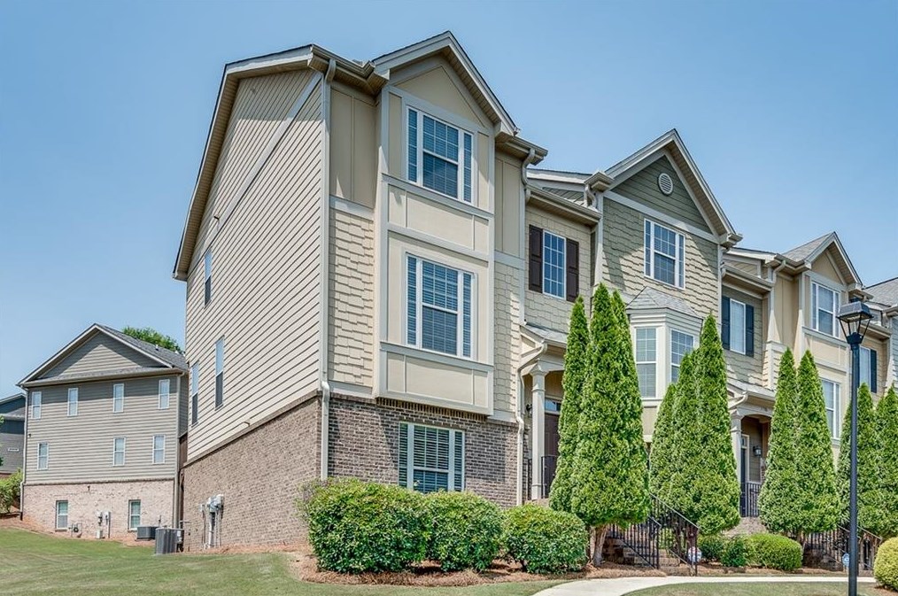 3988 Llewellin Ln, Smyrna, GA 30082-3557