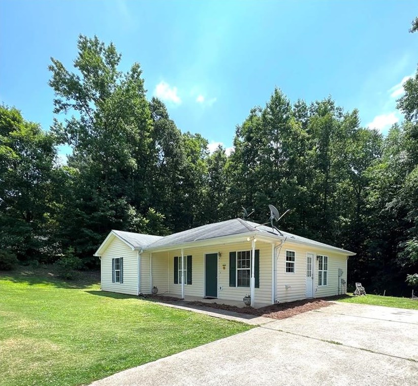 37 Autumn Dr, Nicholson, GA 30565