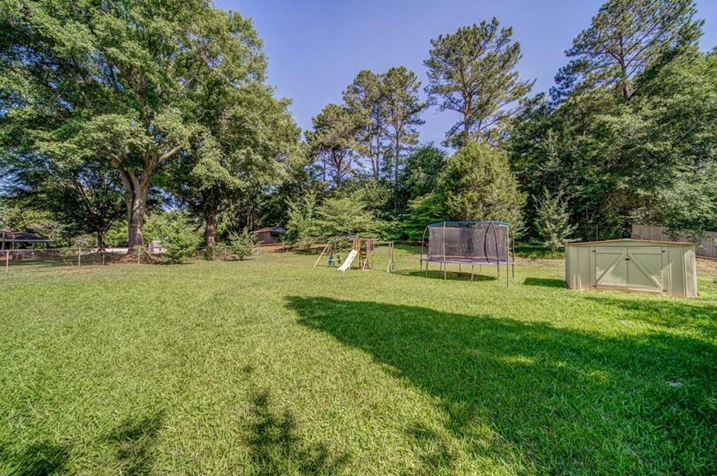 560 Lee Ann Dr, Smyrna, GA 30082-3527