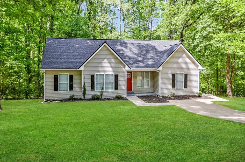684 Raven Springs Trl, Stone Mountain, GA 30087