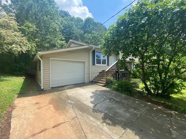 489 Strickland Ct, Lawrenceville, GA 30046-6238