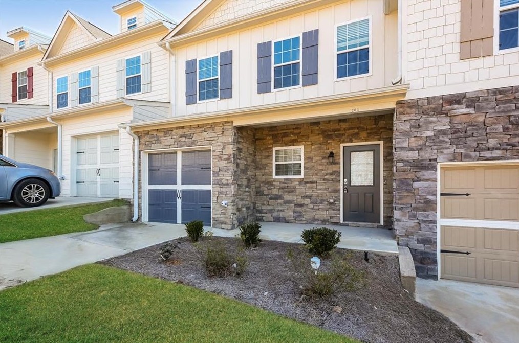 34 Madaline Ln, Dawsonville, GA 30534