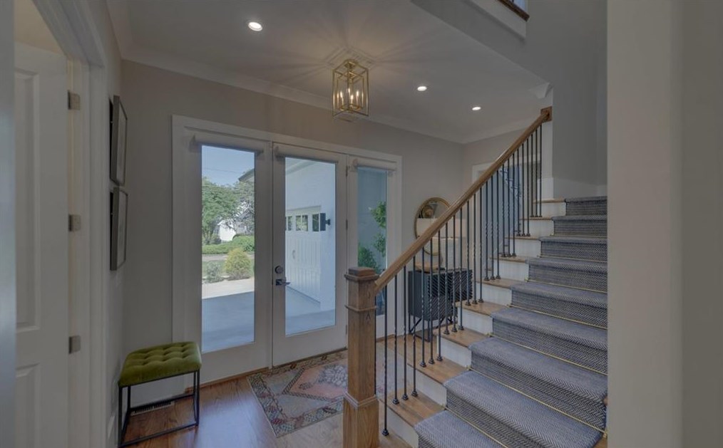 2975 Osborne Rd, Atlanta GA  30319-2617 exterior