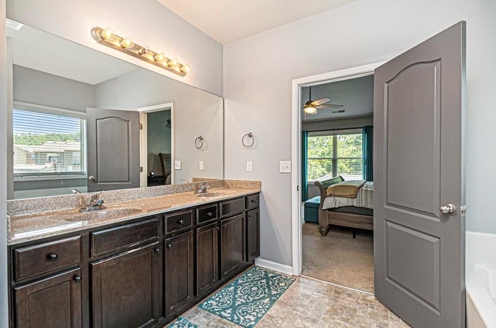 1418 Bramlett Hl Dr, Lawrenceville GA 30045-3769 exterior