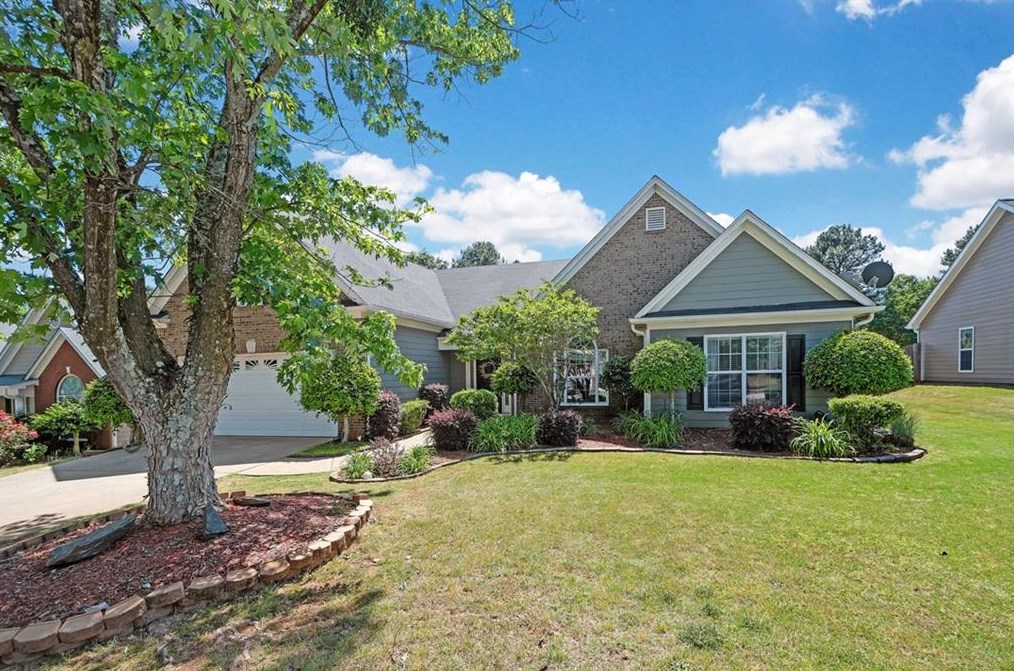 880 Charles Hall Dr, Dacula, GA 30019-5071