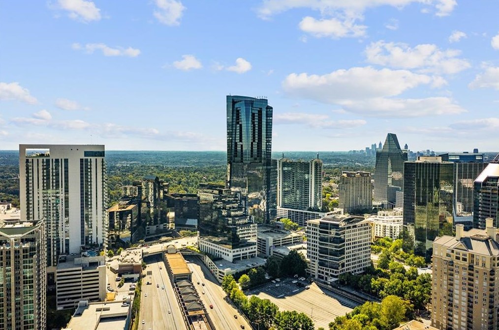 3344 Peachtree Rd, Atlanta GA  30326-4801 exterior