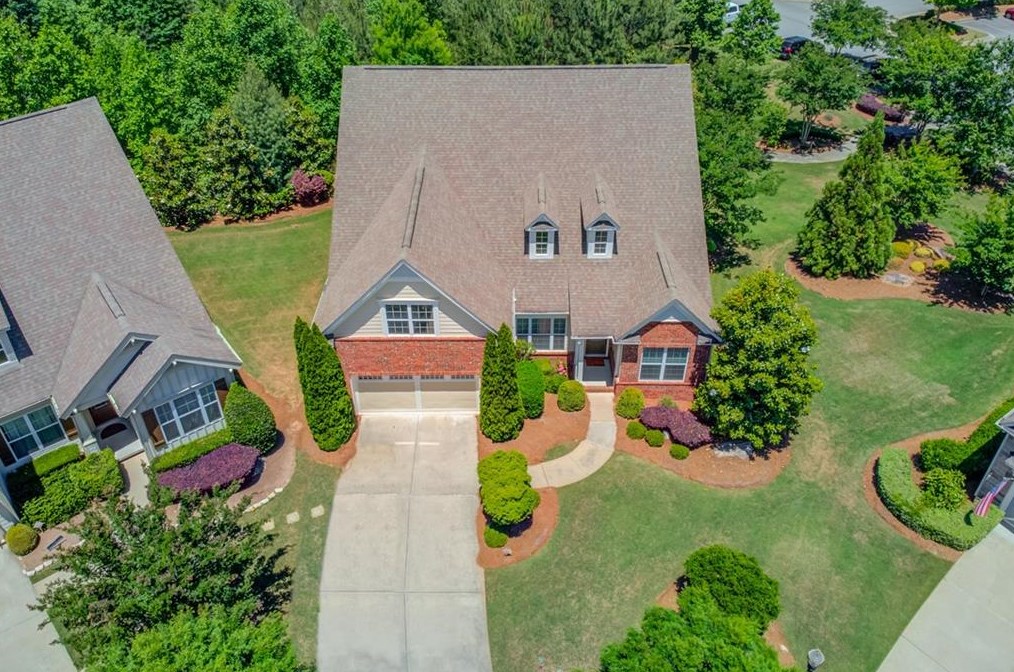 3003 Scarlet Oak Ln, Gainesville, GA 30504-5692