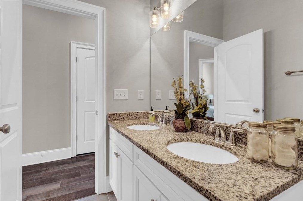 146 Canton St, Alpharetta GA 30009-3670 exterior