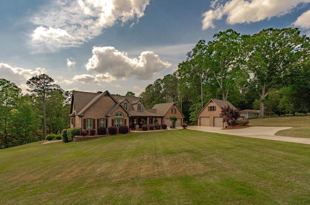 1194 Bobo Rd, Dallas, GA 30132