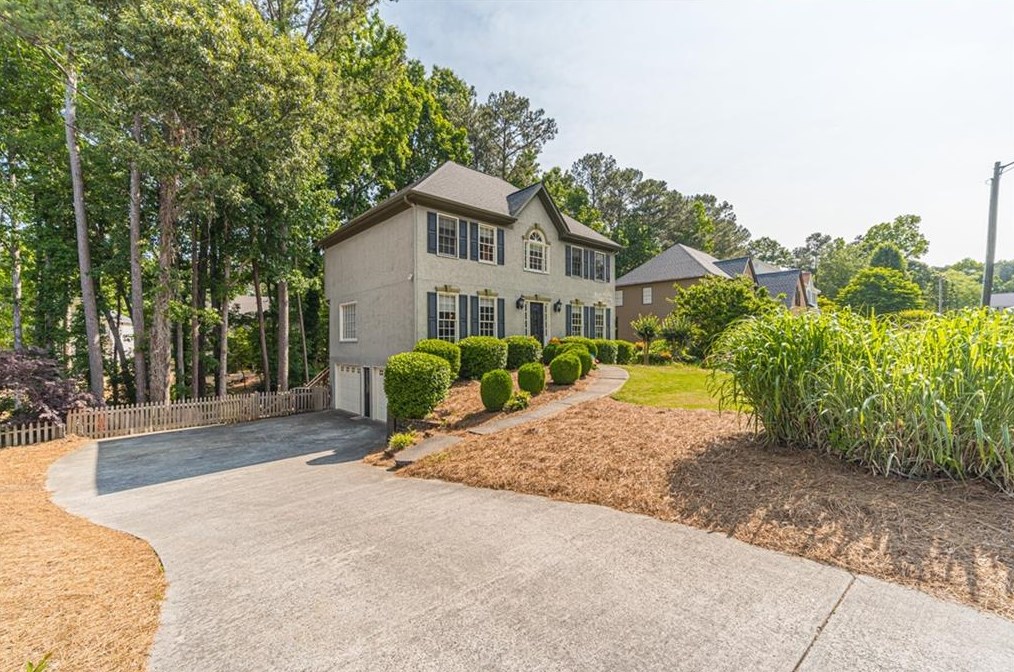 5714 Fairwood Dr, Acworth, GA 30101-7840