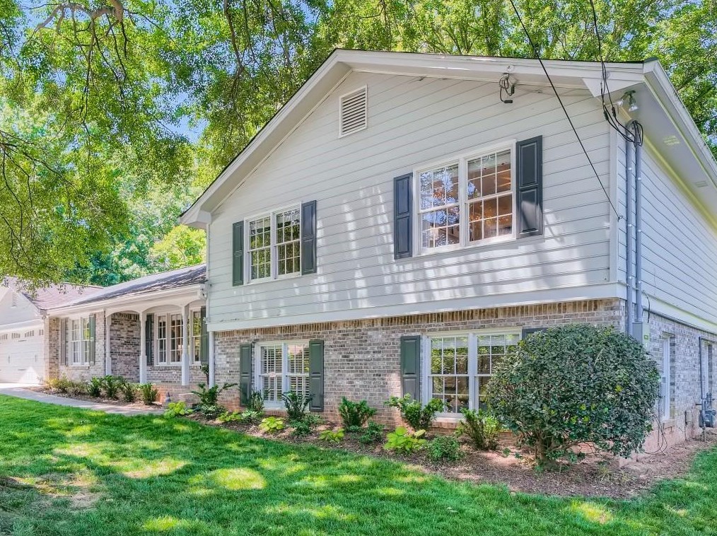 4648 Stonehenge Dr, Atlanta, GA 30360-1948