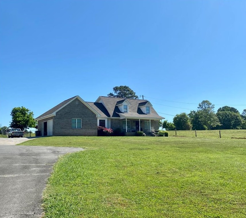 735 Liberty Rd, Calhoun, GA 30701-3232