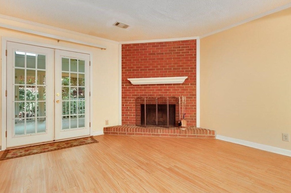6003 Pat Mell Pl, Smyrna GA  30080-1139 exterior