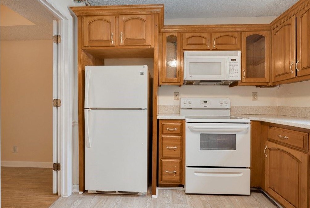 6003 Pat Mell Pl, Smyrna GA  30080-1139 exterior