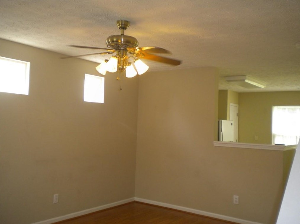 104 Oak Grove Pl, Acworth, GA 30102