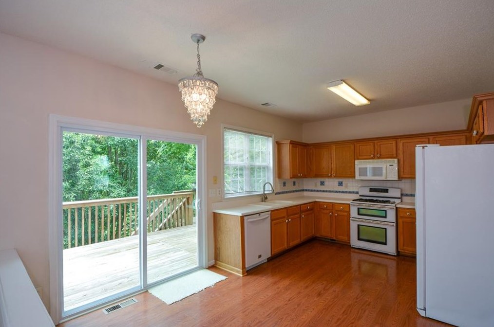 13582 Weycroft Cir, Alpharetta, GA 30004-8530