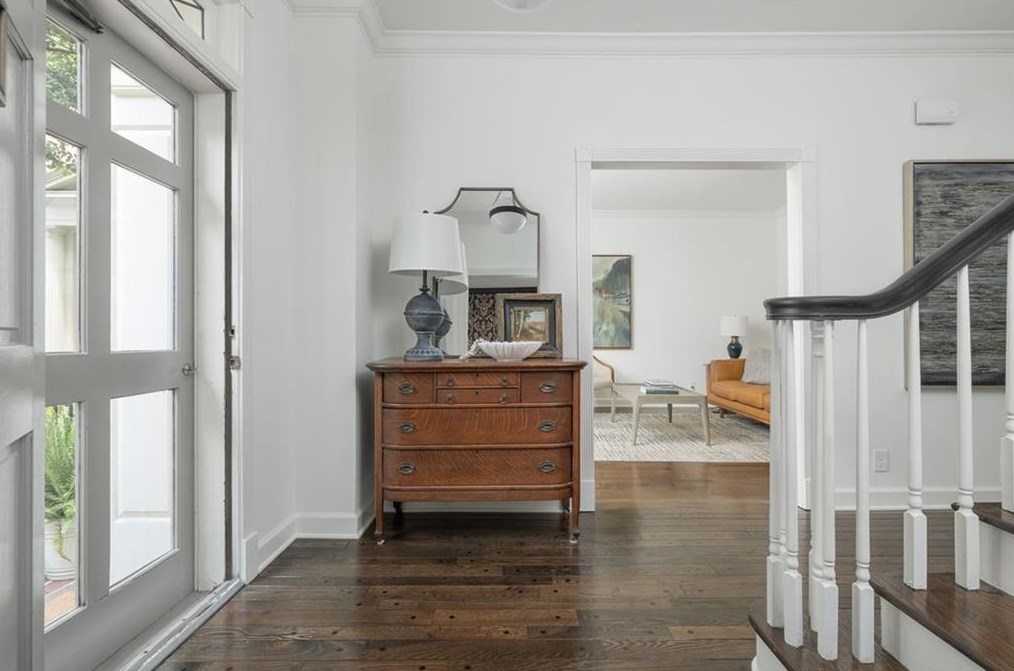 615 Pinetree Dr, Decatur GA  30030-2327 exterior