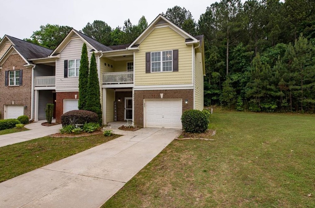 3820 Roses Trl, Fairburn, GA 30213-3004