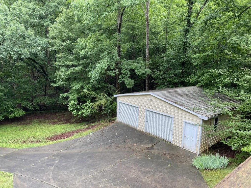 7344 Cherokee Ln, Murrayville, GA 30564-1726
