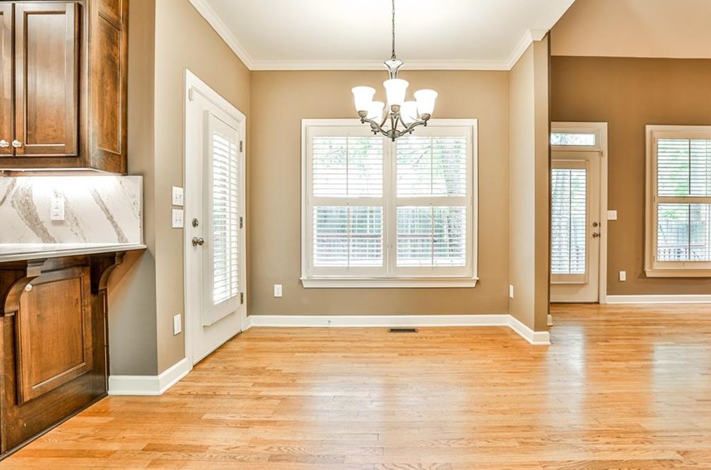 103 Cottonwood Pl, Decatur GA  30030-2973 exterior