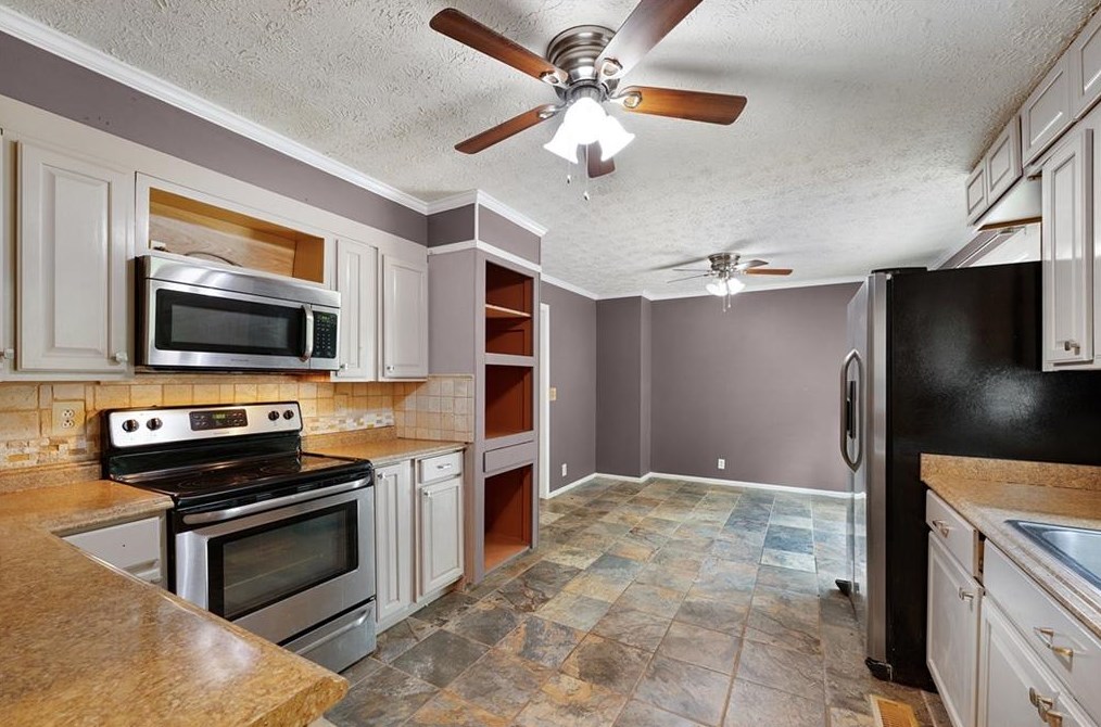297 Scott Cir, Calhoun GA  30701-7939 exterior