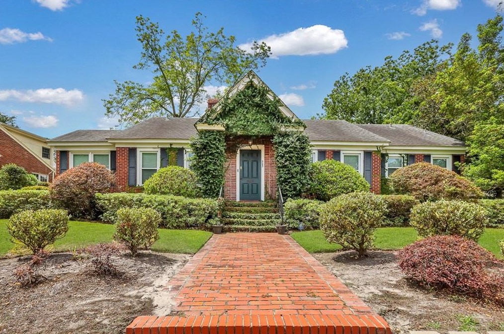 523 53rd St, Savannah, GA 31405-3511