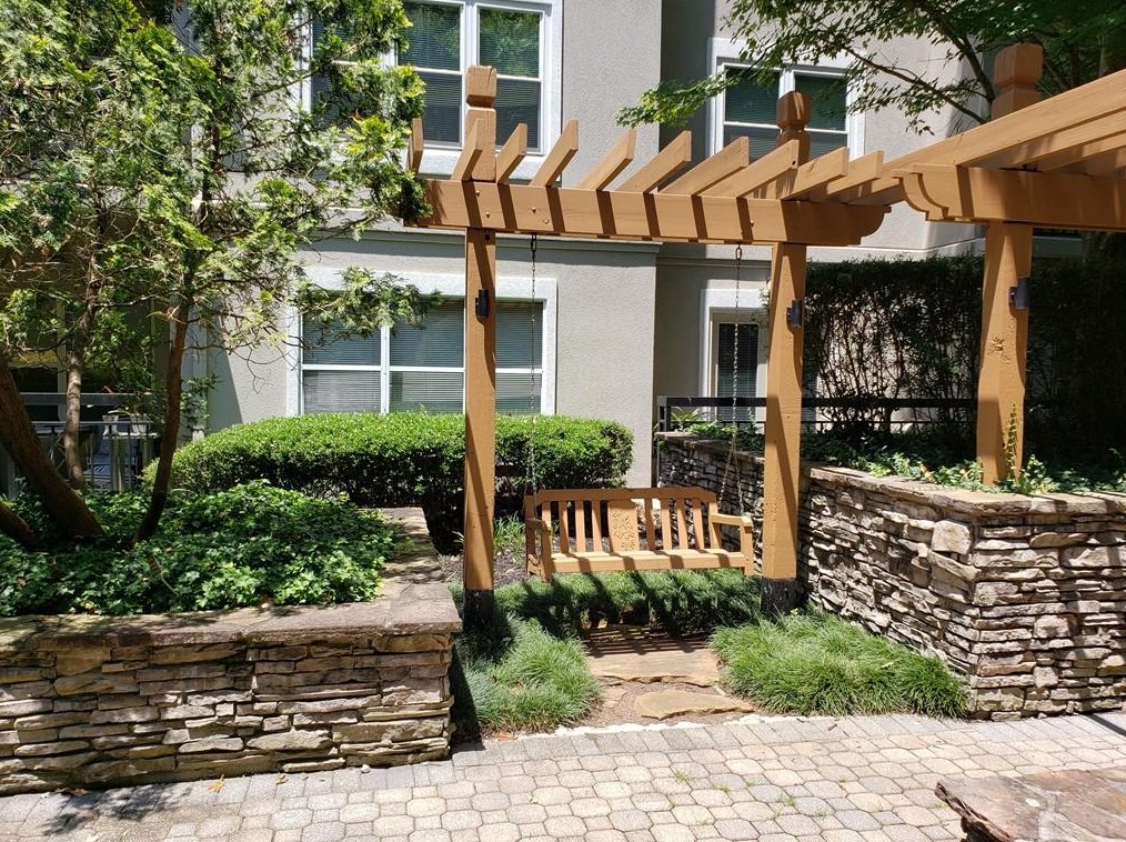 1301 River Green Dr, Atlanta GA 30327-3055 exterior