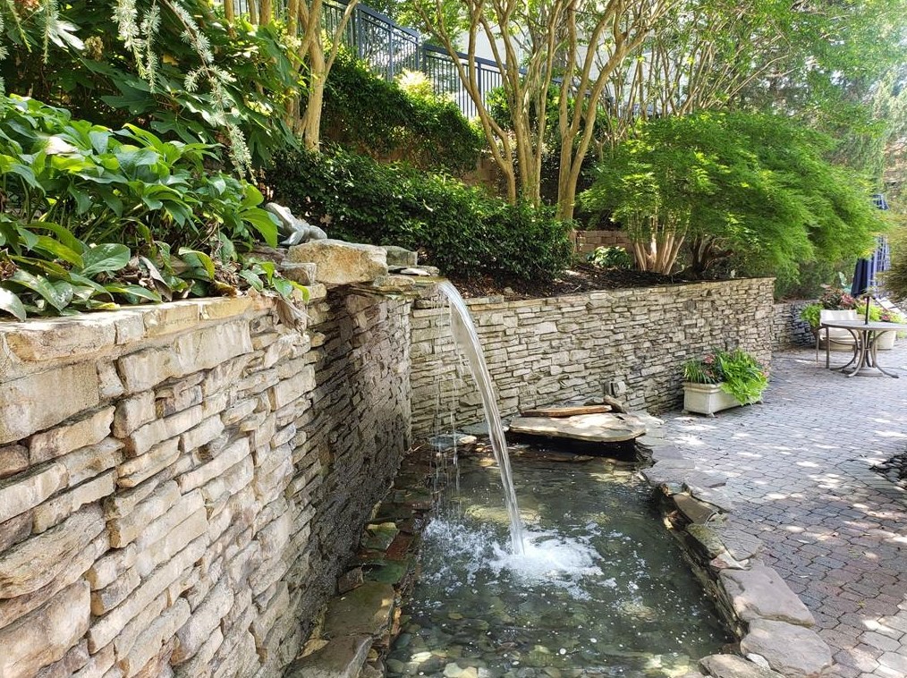 1301 River Green Dr, Atlanta GA 30327-3055 exterior