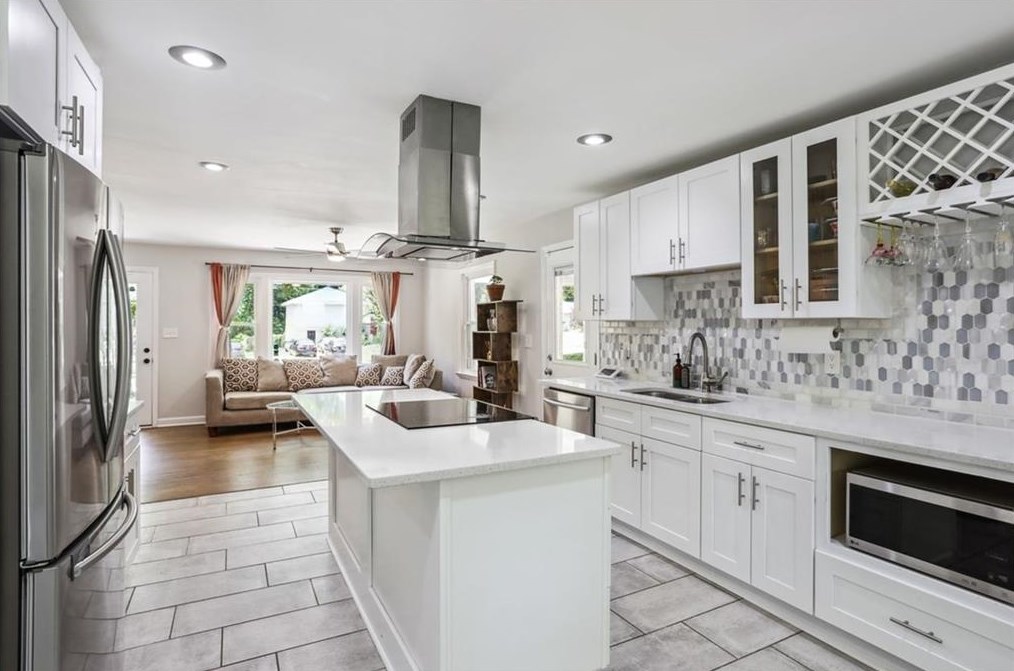 2623 Miriam Ln, Decatur GA  30032-5732 exterior