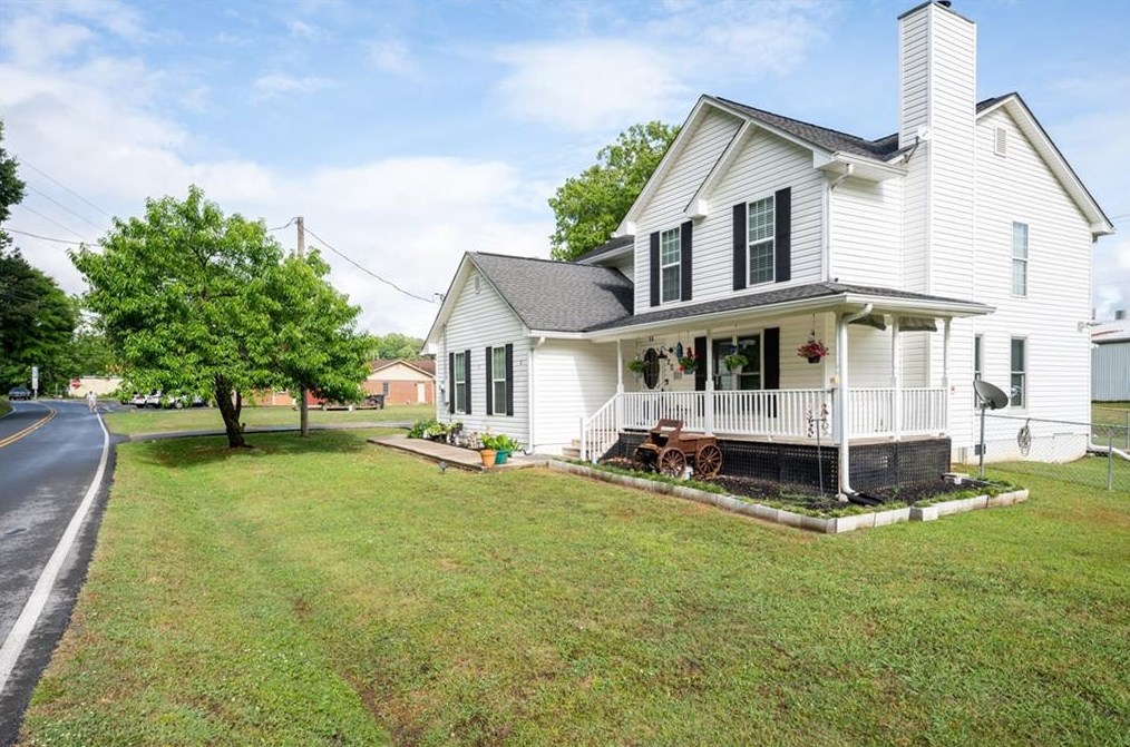 120 Pocket Rd, Sugar Valley, GA 30746-5443