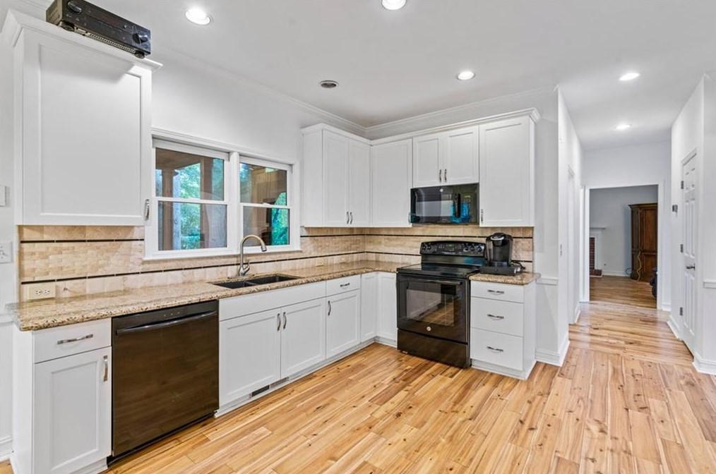 1140 Mayfield Mnr Dr, Alpharetta GA 30009-3196 exterior