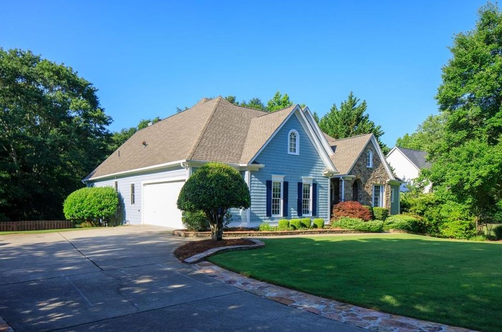 835 Bright Water Pl, Alpharetta, GA 30004-3997